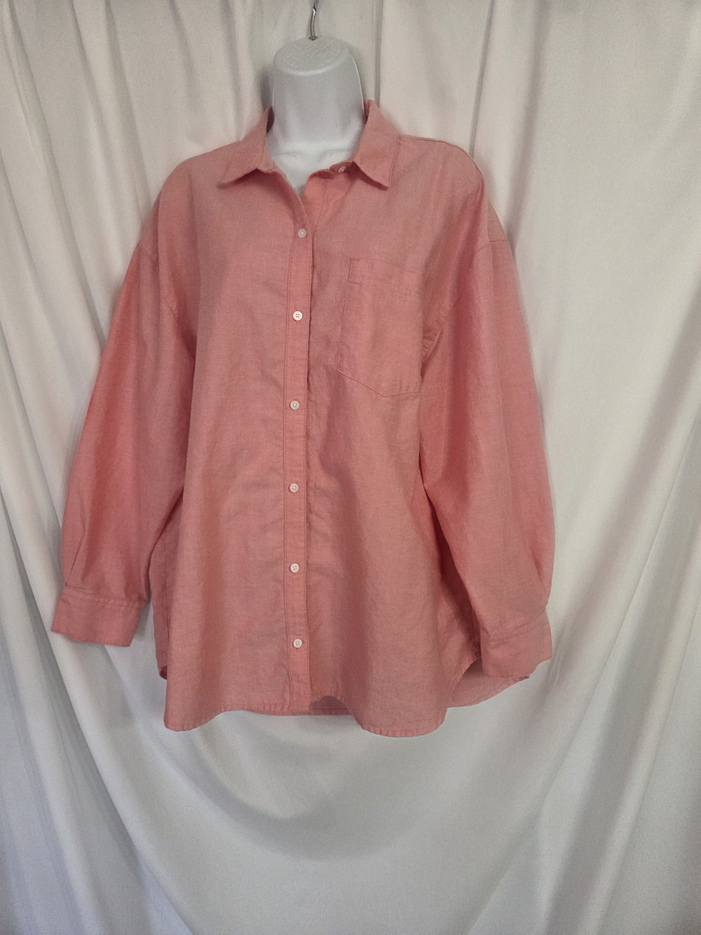 Old Navy 100% Cotton Coral/Pink "The Boyfriend Shirt" Size M